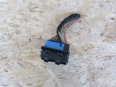 BMW Rear Door Wiring Harness Connector w/ Pigtail 9224368